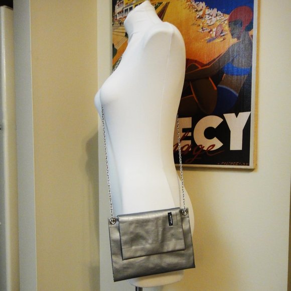 Ducti Duct Tape Purse Crossbody Shoulder Bag Clutch Adjustable Metal Chain Strap - Picture 2 of 11